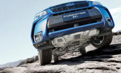 可轻松分拆放倒后排座椅靠背